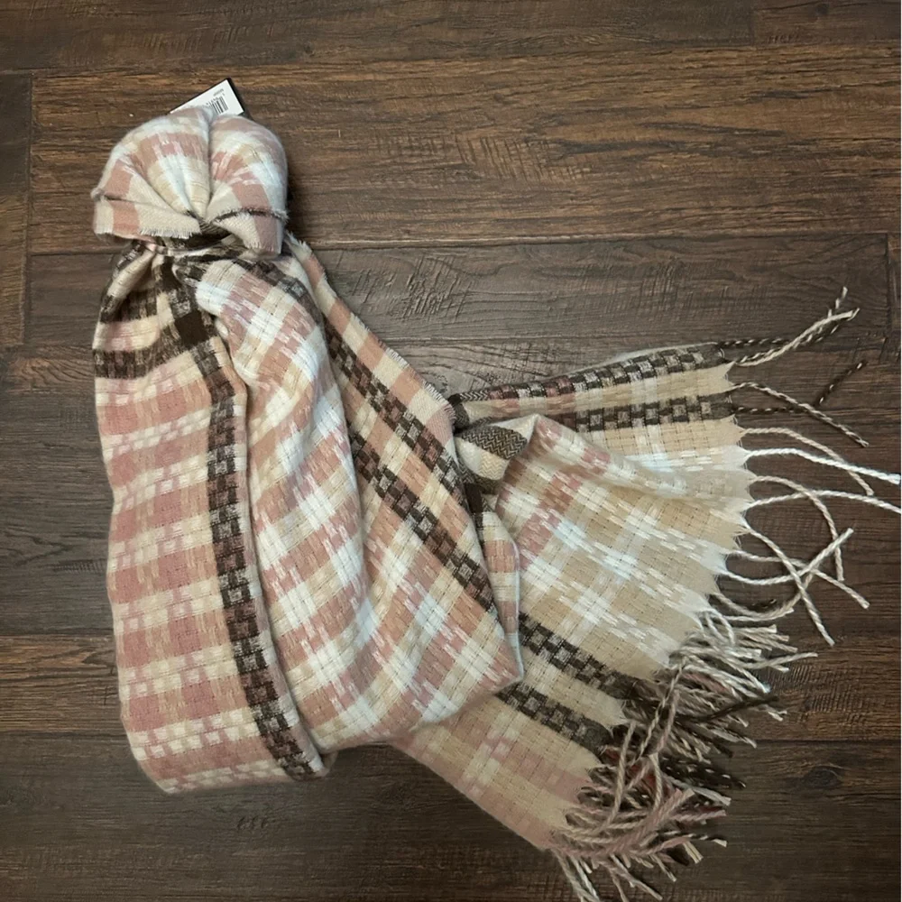 Nine West Textured Soft Touch Wrap Scarf pink & brown cream NWT